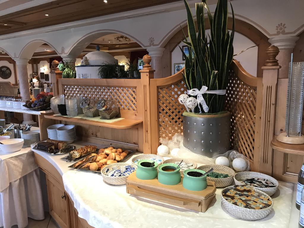 Hotel Amaten บรูนิโก ภายนอก รูปภาพ