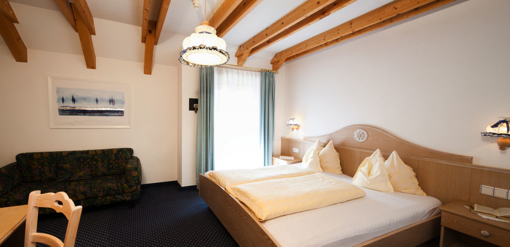 Hotel Amaten บรูนิโก ภายนอก รูปภาพ
