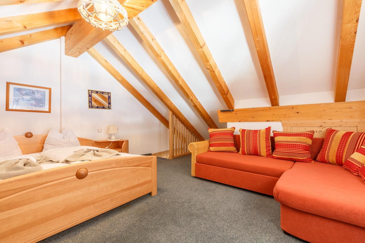 Hotel Amaten บรูนิโก ภายนอก รูปภาพ